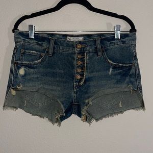 Free People Runaway Cutoff Exposed Button Fly Distressed Raw Hem Shorts Size 24